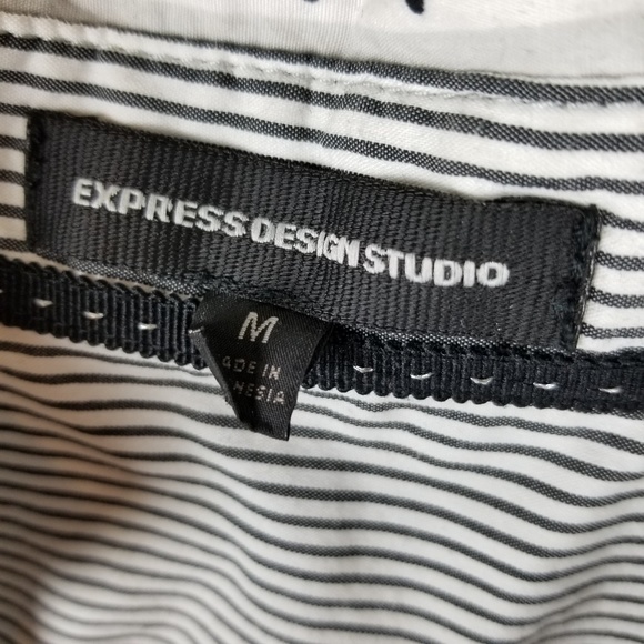 Express Design Studio Button-up Top Polkadot Med - Picture 3 of 6